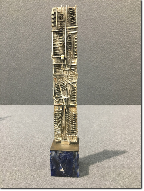 Arnaldo Pomodoro - Stele 1977